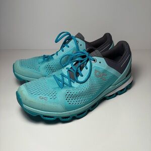 ON wmn’s Cloudsurfer athletic running glacier/black shoes sz 9.5